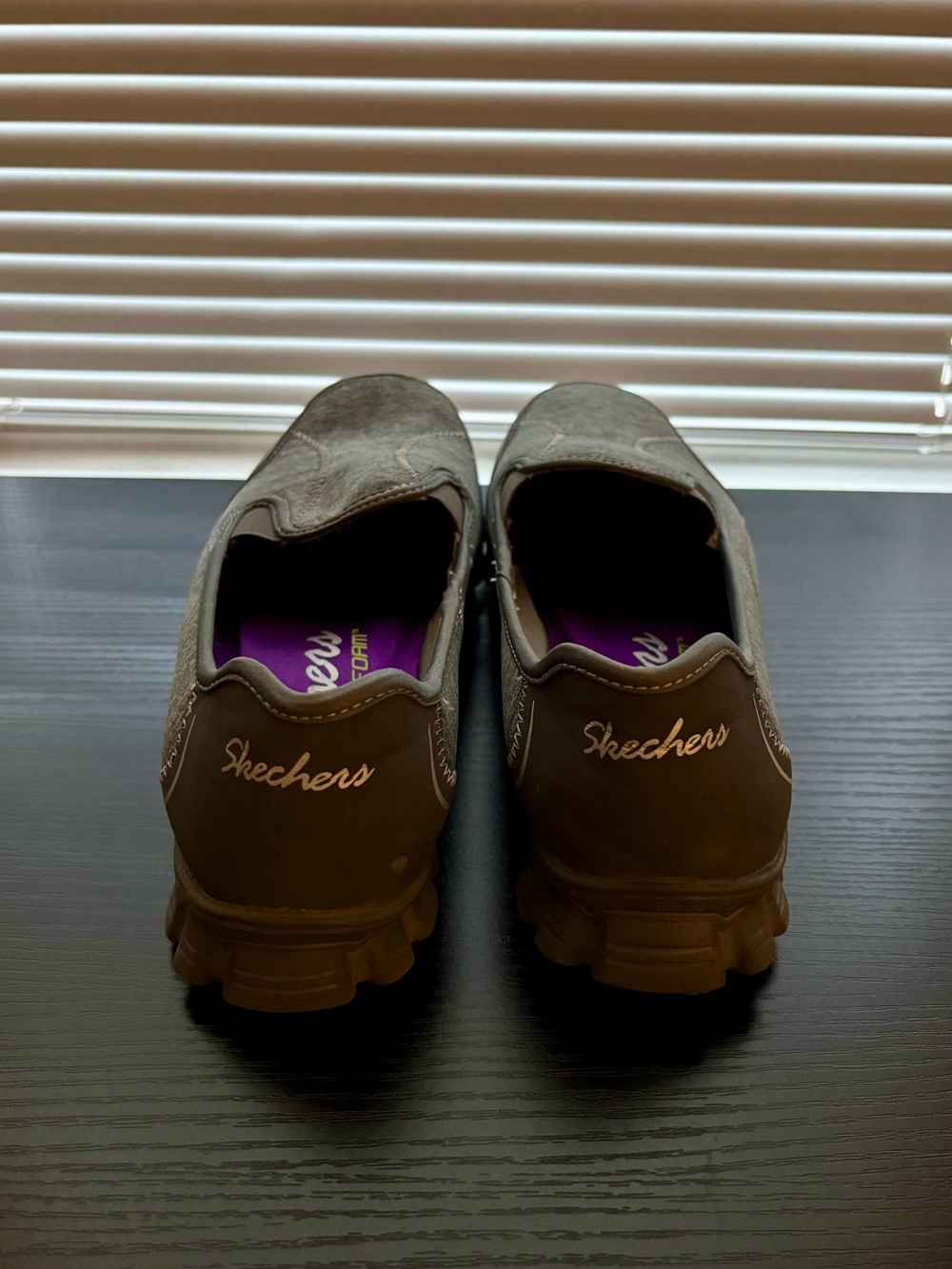 Skechers Women's Gray Slip-On Memory Foam Sneaker with Purple Insole Used Size 9 - Picture 12 of 16
